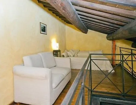 Il Palazzo Apartman Mantignana